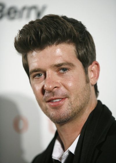 Robyn Thicke Photo
