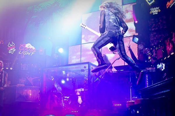 David Gibbs closes this mother out Photo