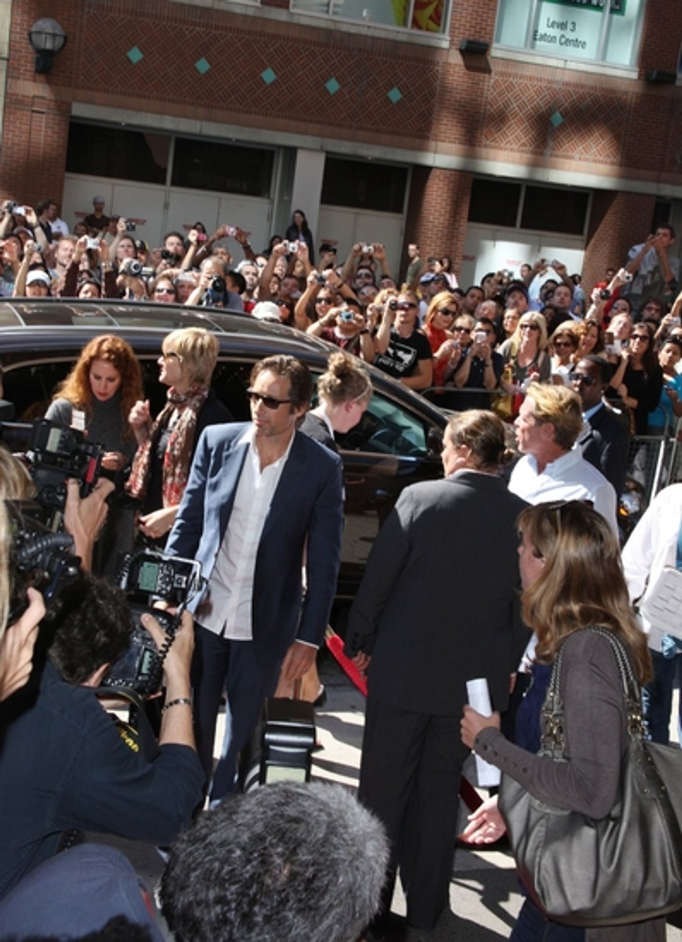 Photo Coverage: 'The Joneses' TIFF 2009 Red Carpet Premiere Photo Coverage: 'The Joneses' TIFF 2009 Red Carpet Premiere Image