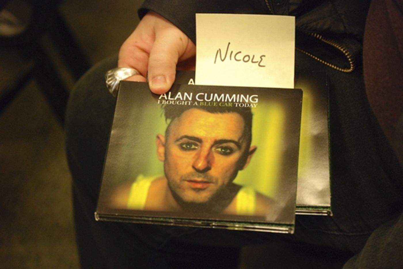 Photo Coverage: Alan Cumming Sings and Signs 'BLUE CAR' at Barnes & Noble Photo Coverage: Alan Cumming Sings and Signs 'BLUE CAR' at Barnes & Noble Image