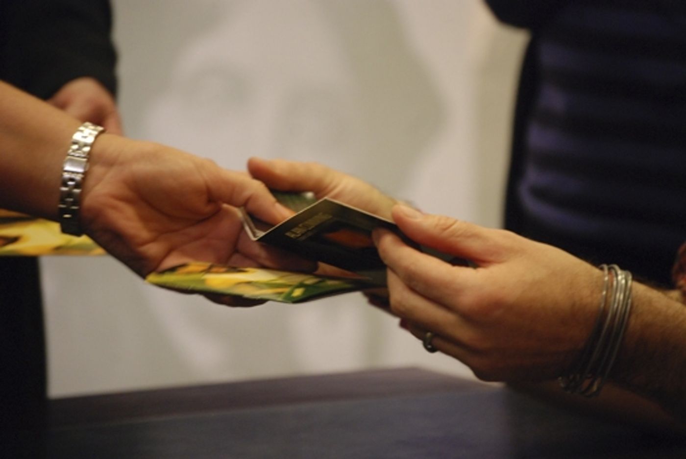 Photo Coverage: Alan Cumming Sings and Signs 'BLUE CAR' at Barnes & Noble Photo Coverage: Alan Cumming Sings and Signs 'BLUE CAR' at Barnes & Noble Image