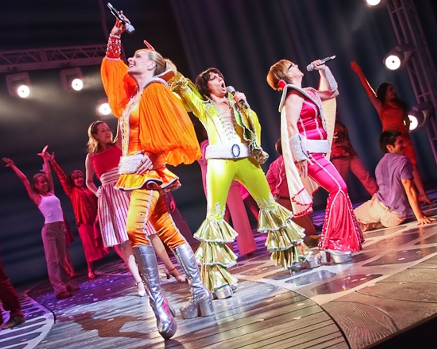 Photo Coverage: Beth Leavel and the New MAMMA MIA! Cast Take A Bow!  Image