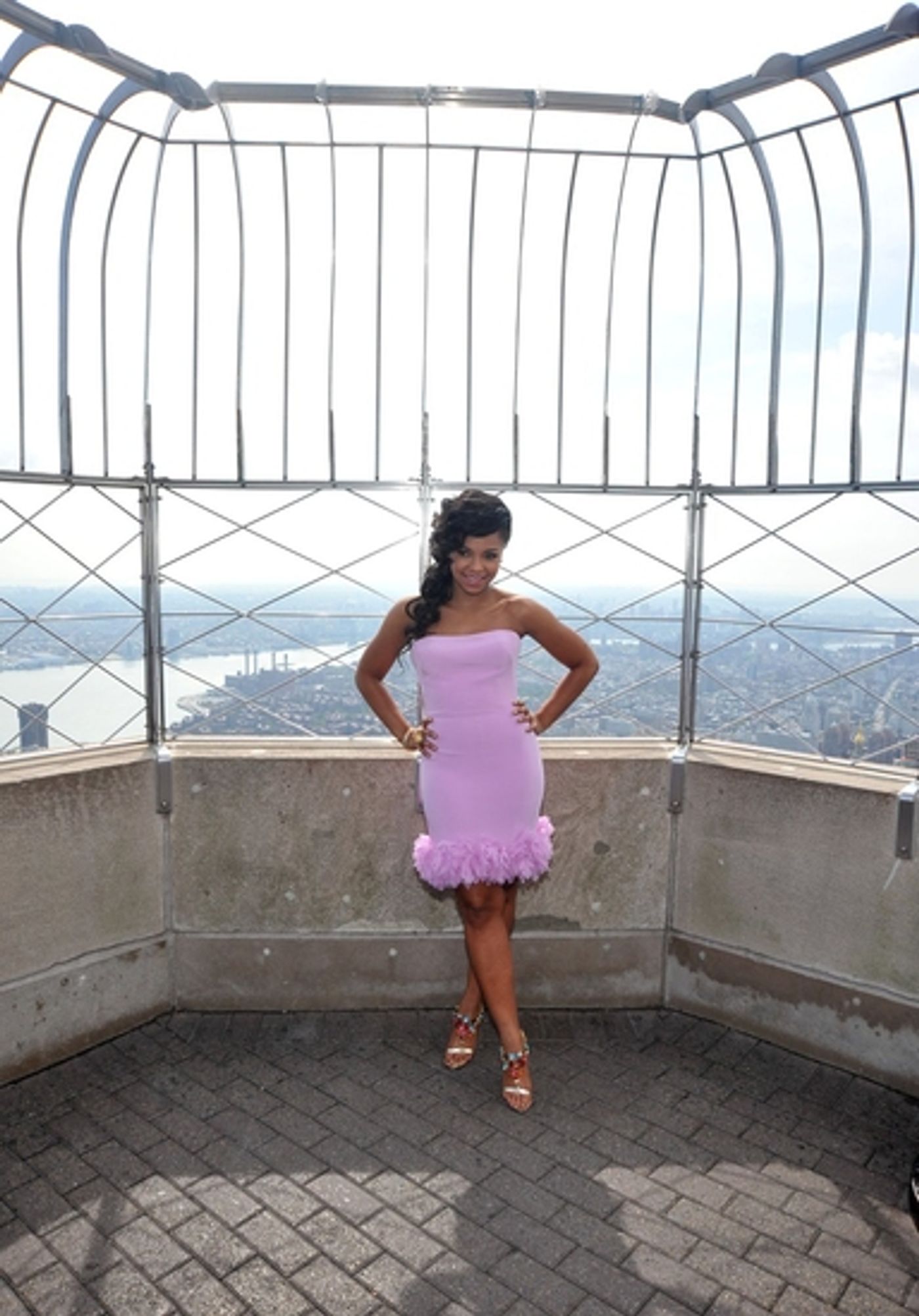 Photo Coverage: Ashanti Lights The Empire State Building 'Green' in Honor of 'OZ' Photo Coverage: Ashanti Lights The Empire State Building 'Green' in Honor of 'OZ' Image