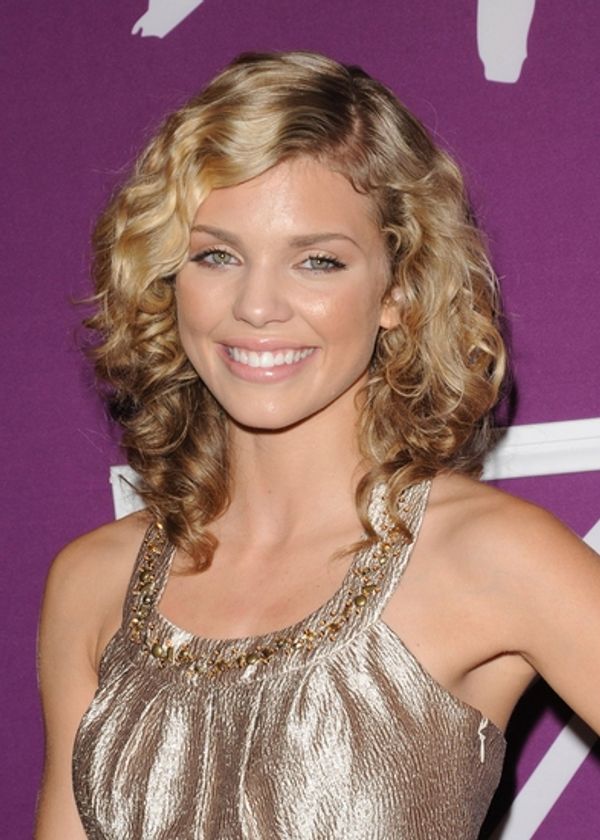 AnnaLynne McCord Photo