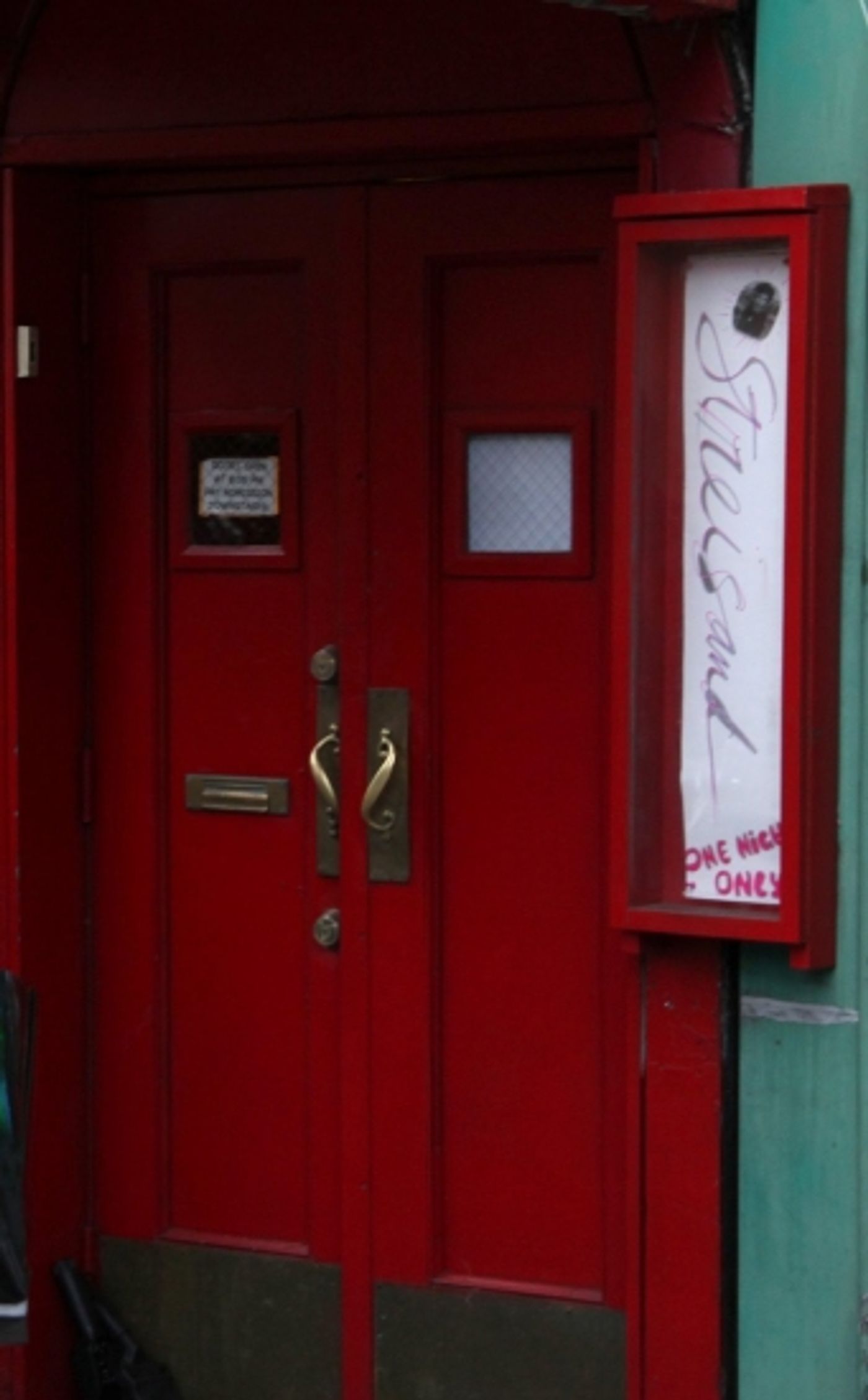 Photo Coverage: Barbra Streisand Performs at Village Vanguard Photo Coverage: Barbra Streisand Performs at Village Vanguard Image