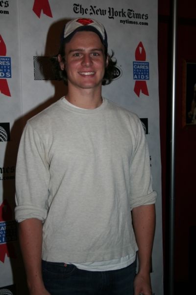 Jonathan Groff Photo