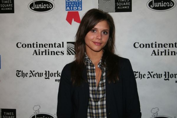 Alexandra Chando Photo