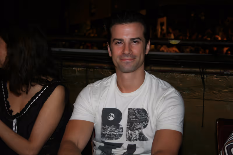Photo Coverage: 23rd Annual Broadway Flea Market & Grand Auction - Celebrity Tables — photo 11 of 73