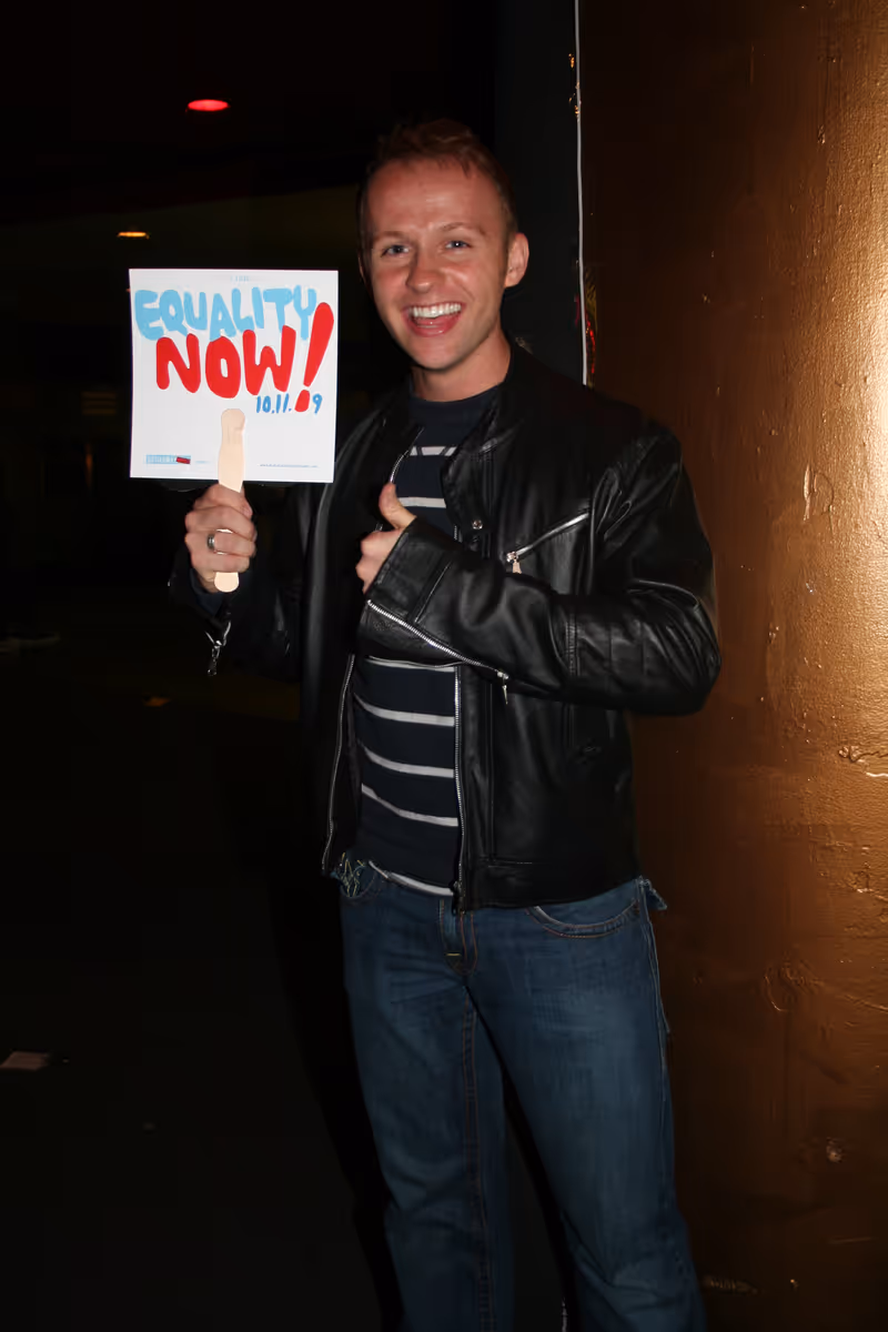 Photo Coverage: 23rd Annual Broadway Flea Market & Grand Auction - Celebrity Tables — photo 73 of 73