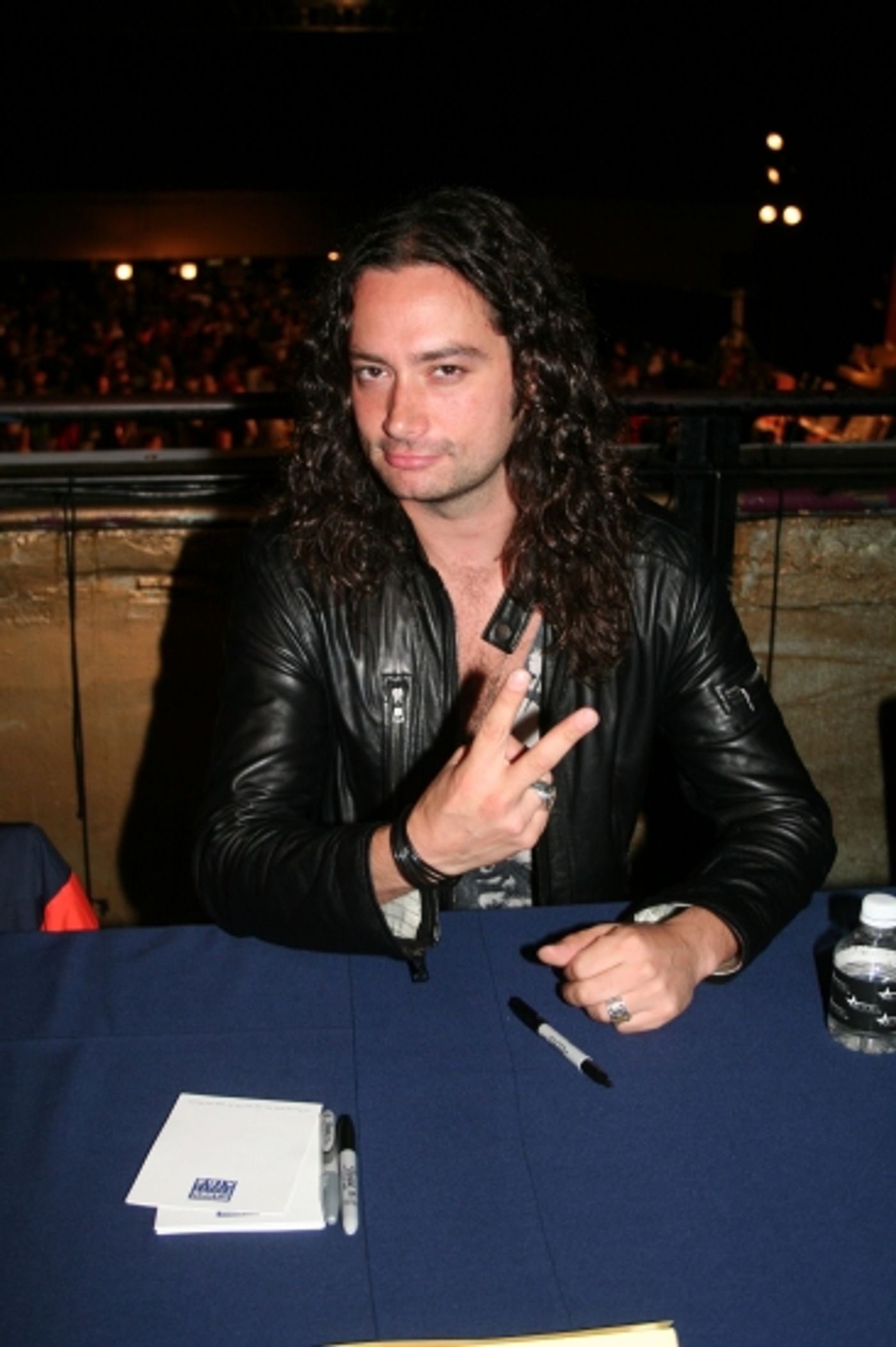 Photo Coverage: 23rd Annual Broadway Flea Market & Grand Auction  - Celebrity Tables  Image