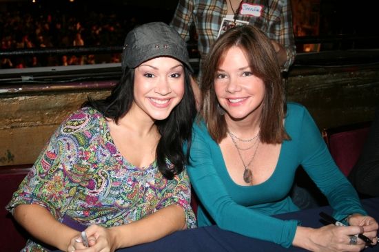 Photo Coverage: 23rd Annual Broadway Flea Market & Grand Auction - Celebrity Tables — photo 31 of 73