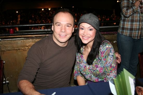 Photo Coverage: 23rd Annual Broadway Flea Market & Grand Auction - Celebrity Tables — photo 34 of 73