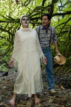 Ozvaldo Gonzalez and Nicole Virginia Accuardi Photo