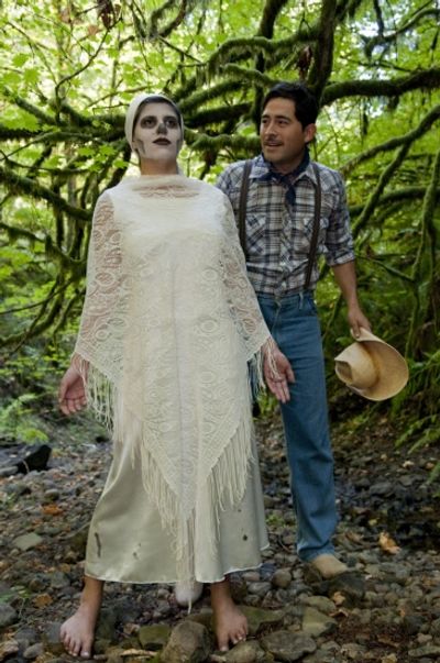 Ozvaldo Gonzalez and Nicole Virginia Accuardi Photo