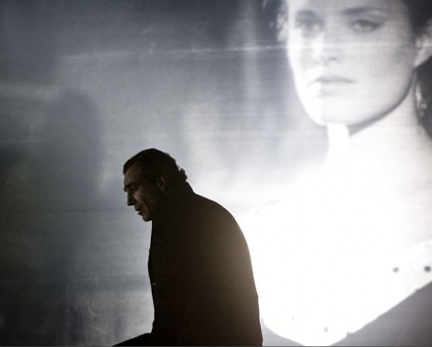 Photo Flash: Penelope Cruz and Daniel Day-Lewis in NINE  Image