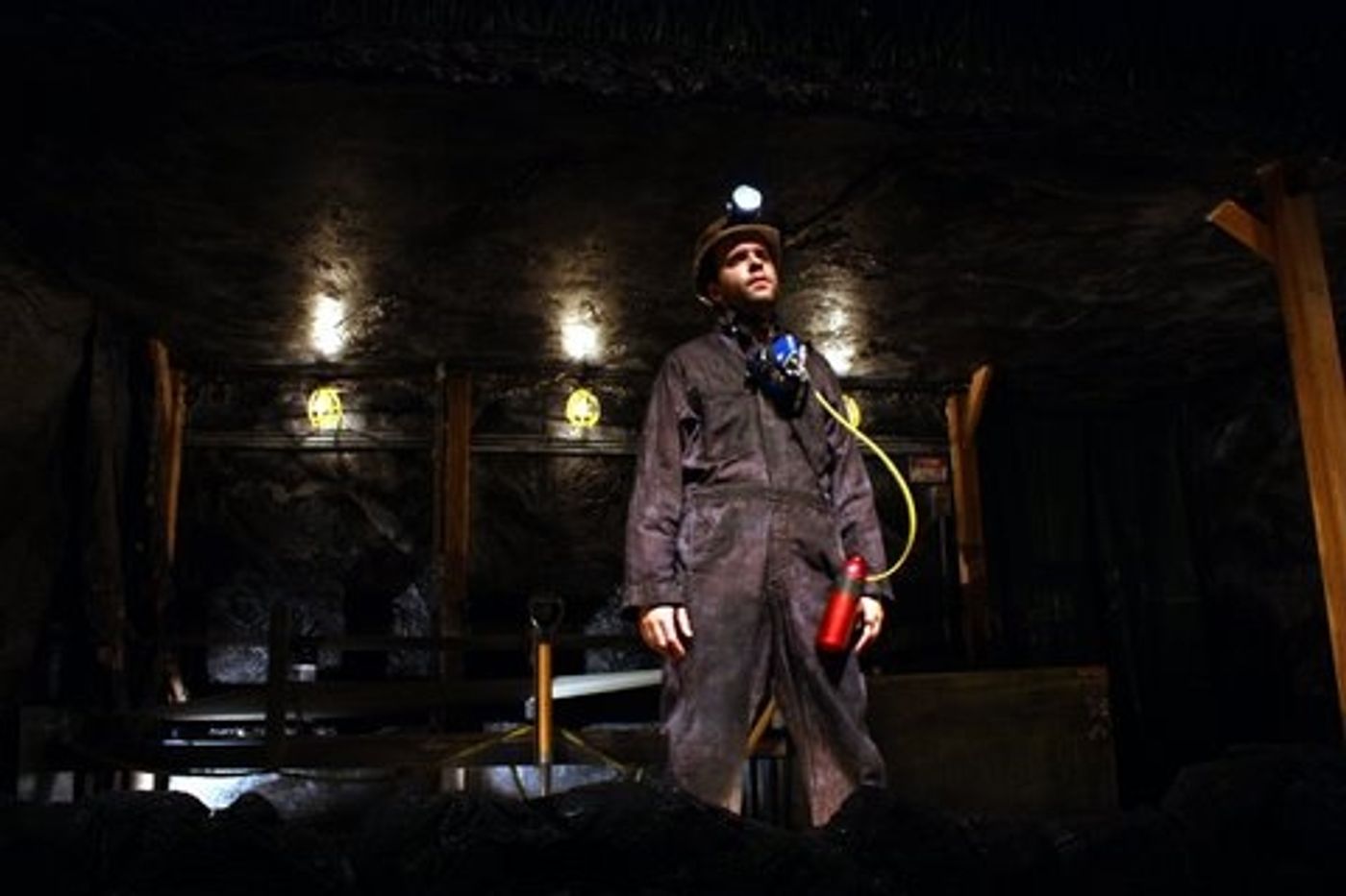 Photo Flash: UNDERGROUND Presented by Clockwork Theatre Photo Flash: UNDERGROUND Presented by Clockwork Theatre Image