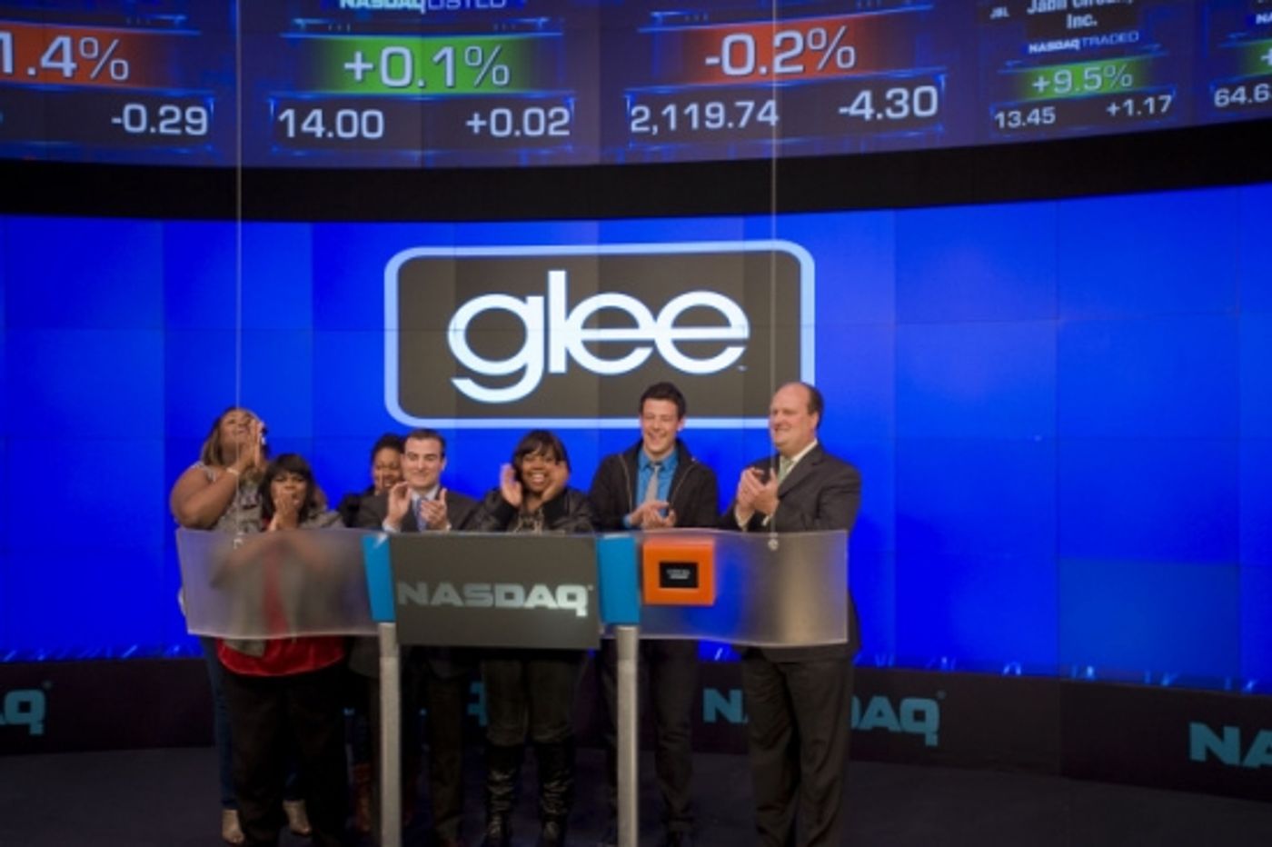 Photo Flash: GLEE Stars Amber Riley and Cory Monteith Ring the NASDAQ Closing Bell  Image