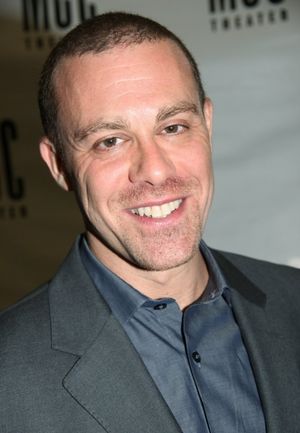 Matthew Rauch
 Photo