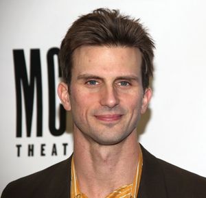 Frederick Weller Photo