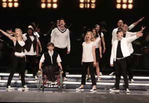 Heather Morris, Amber Riley, Kevin McHale, Cory Monteith, Harry Shum Jr, Dianna Agron, Lea Michele, Naya Rivera, Chris Colfer, Mark Salling and Dijon Talton @ BroadwayWorld Heather Morris, Amber Riley, Kevin McHale, Cory Monteith, Harry Shum Jr, Dianna Agron Photo