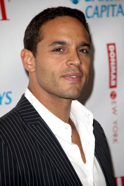 Daniel Sunjata Photo