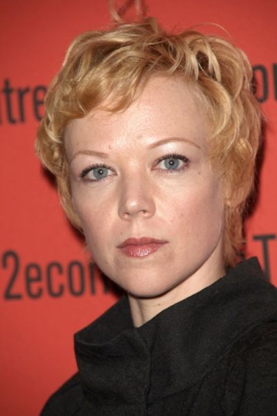 Emily Bergl Photo