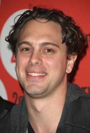 Thomas Sadoski Photo