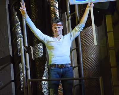 Gavin Creel
 Photo