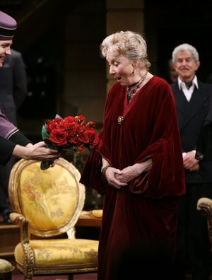 Rosemary Harris and Tony Roberts Photo