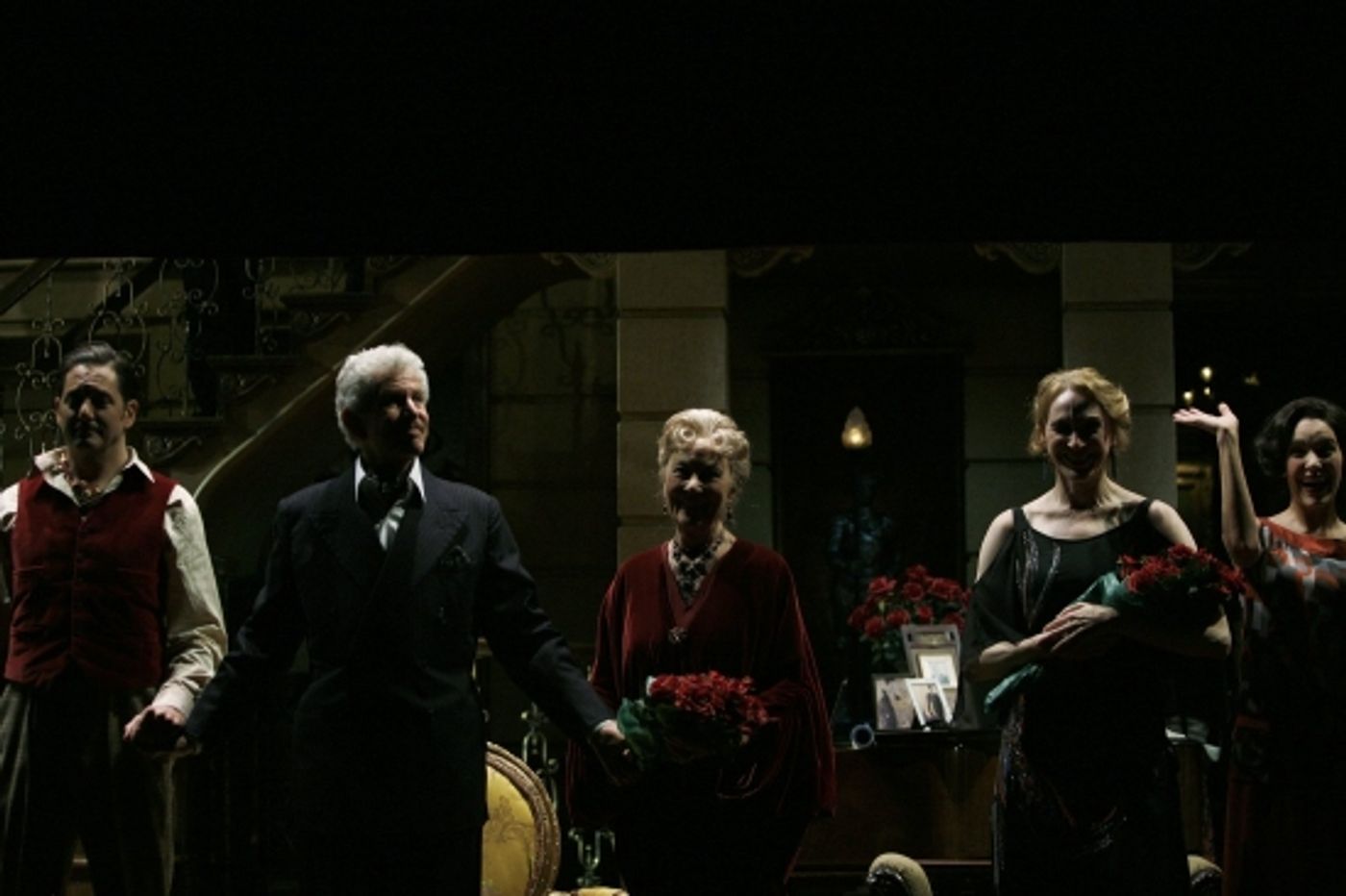 Photo Coverage: THE ROYAL FAMILY - Curtain Call  Image