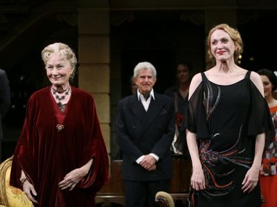 Rosemary Harris , Tony Roberts and Jan Maxwell Photo