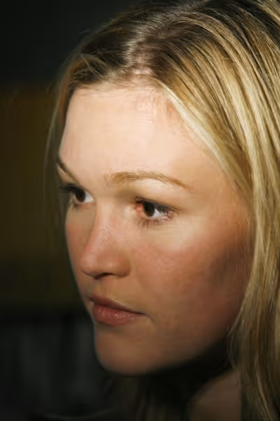 Julia Stiles Photo