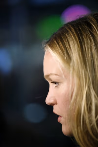 Julia Stiles Photo