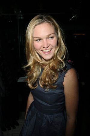 Julia Stiles Photo