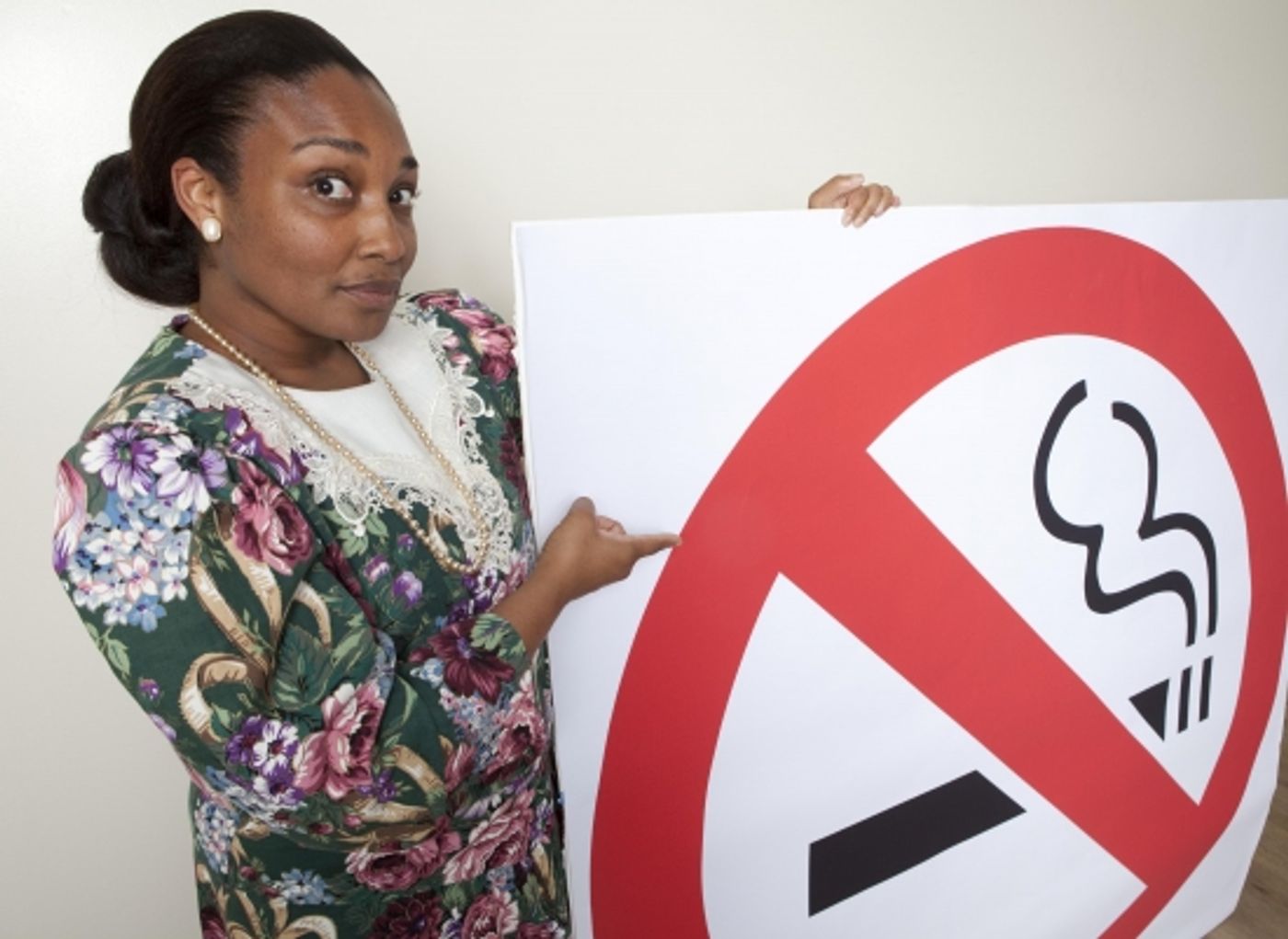 Photo Flash: NYMF's THE LAST SMOKER IN AMERICA  Image