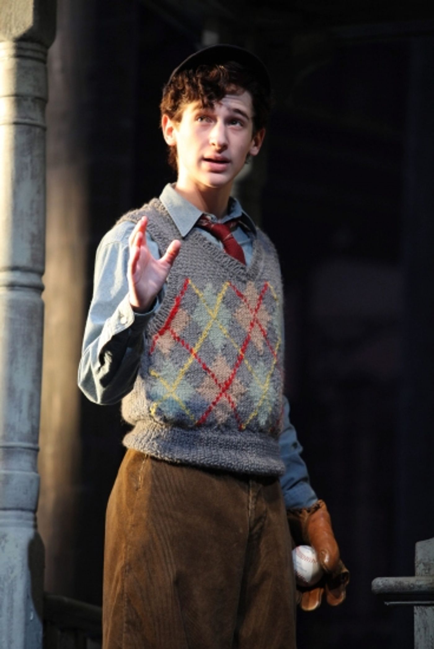 Photo Flash: BRIGHTON BEACH MEMOIRS Opens Tonight  Image