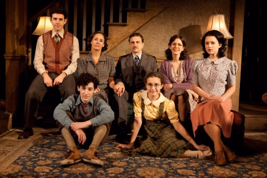 Photo Flash: BRIGHTON BEACH MEMOIRS At The Nederlander Theatre Image