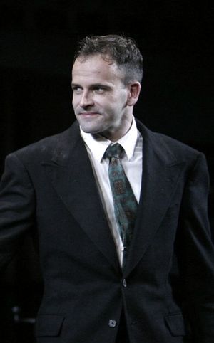 Jonny Lee Miller @ BroadwayWorld Jonny Lee Miller Photo