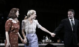 Marin Ireland, Sienna Miller and Jonny Lee Miller @ BroadwayWorld Marin Ireland, Sienna Miller and Jonny Lee Miller Photo
