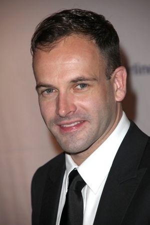 Jonny Lee Miller Photo