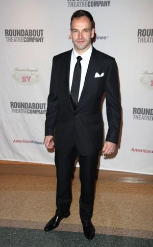 Jonny Lee Miller Photo