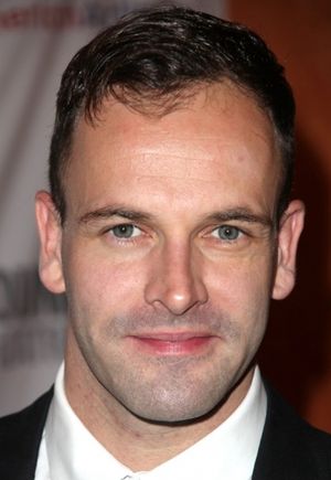 Jonny Lee Miller Photo