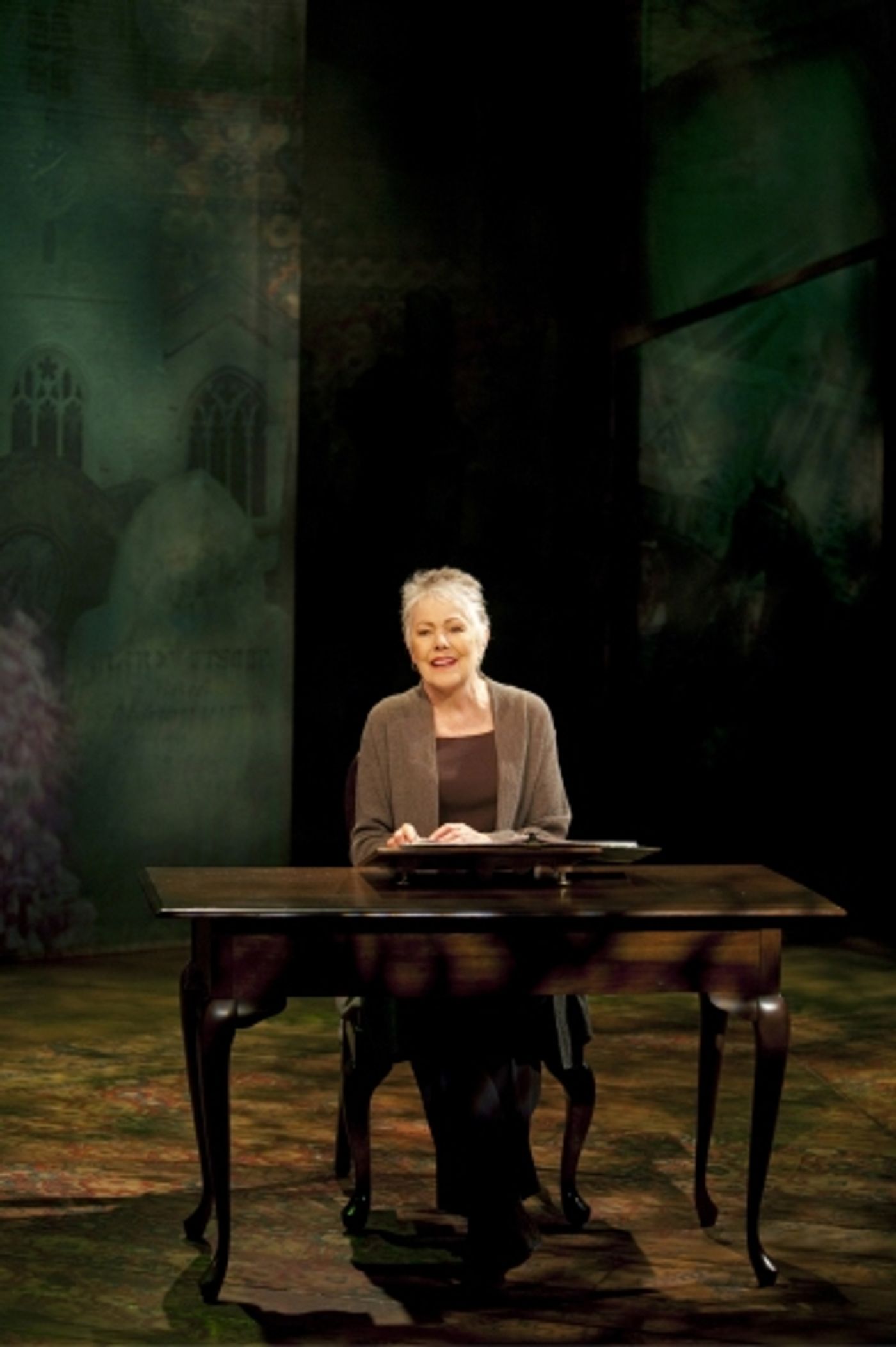 Photo Flash: Lynn Redgrave in MTC's NIGHTINGALE  Image