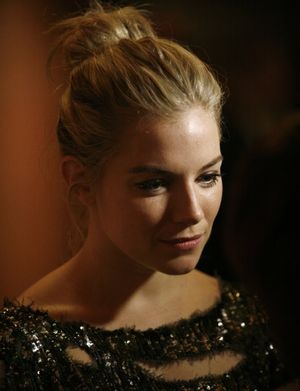  Sienna Miller Photo