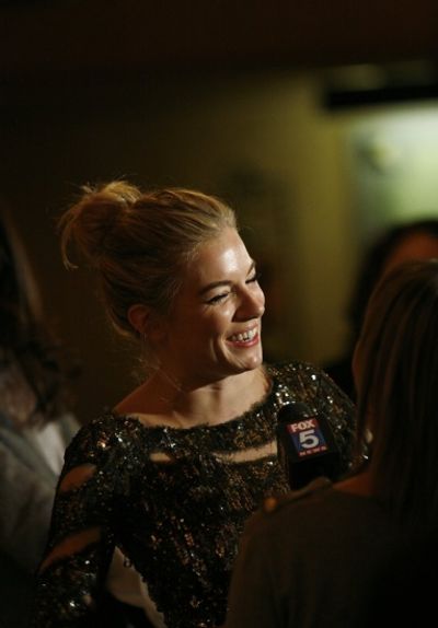  Sienna Miller Photo