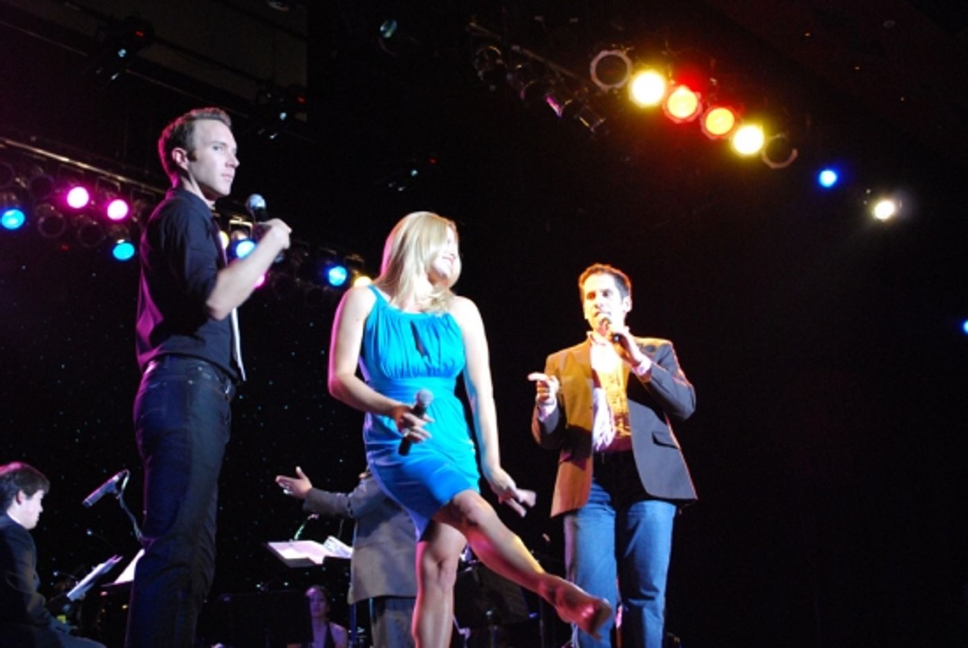 Photo Coverage: 2009 'BROADWAY WISHES' Benefit Concert in O.C.  Image