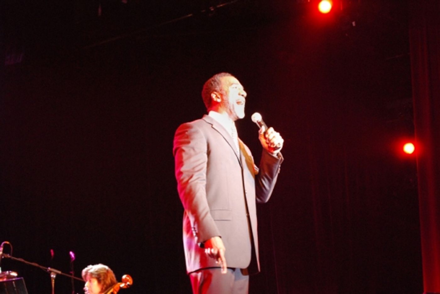 Photo Coverage: 2009 'BROADWAY WISHES' Benefit Concert in O.C.  Image