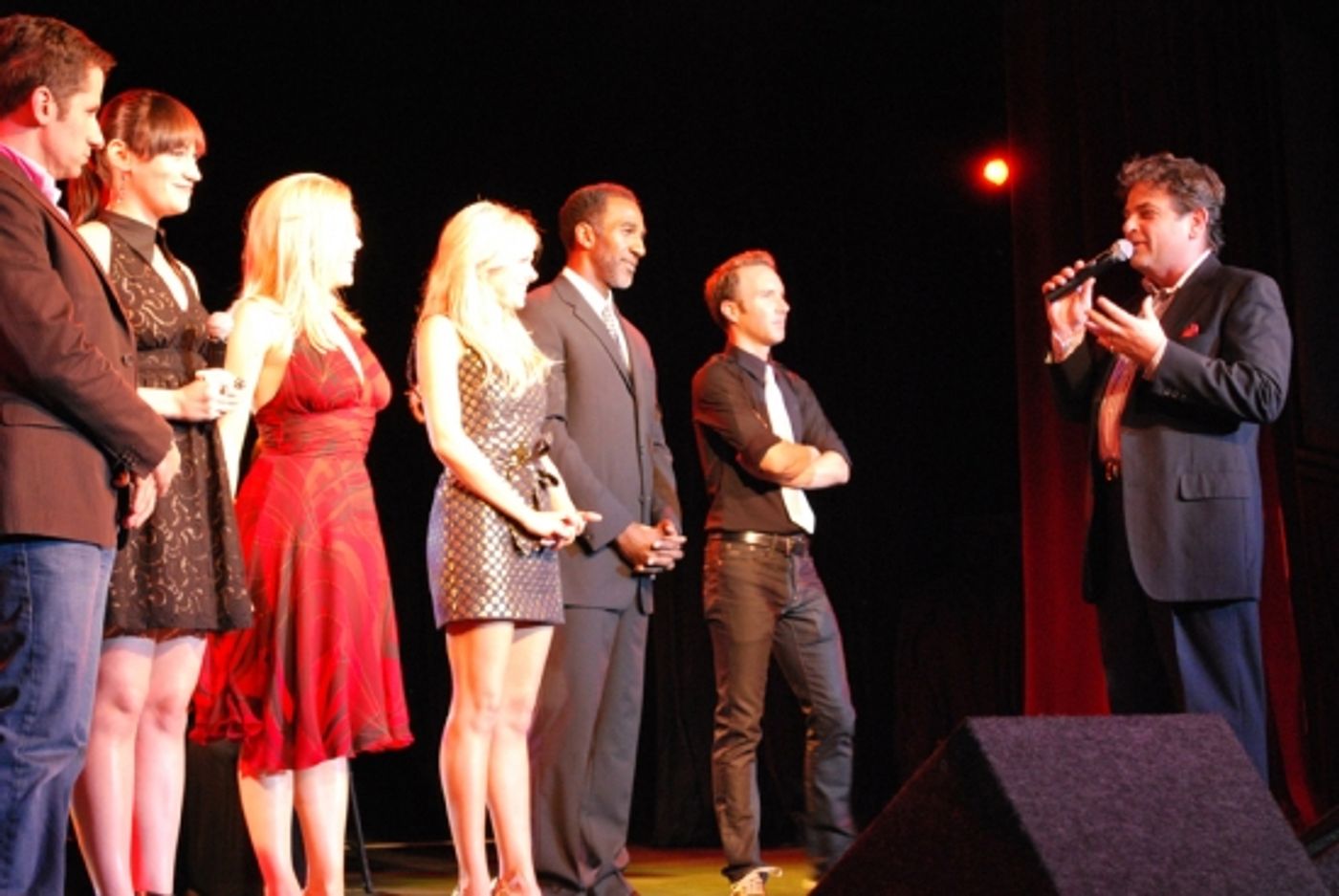 Photo Coverage: 2009 'BROADWAY WISHES' Benefit Concert in O.C.  Image