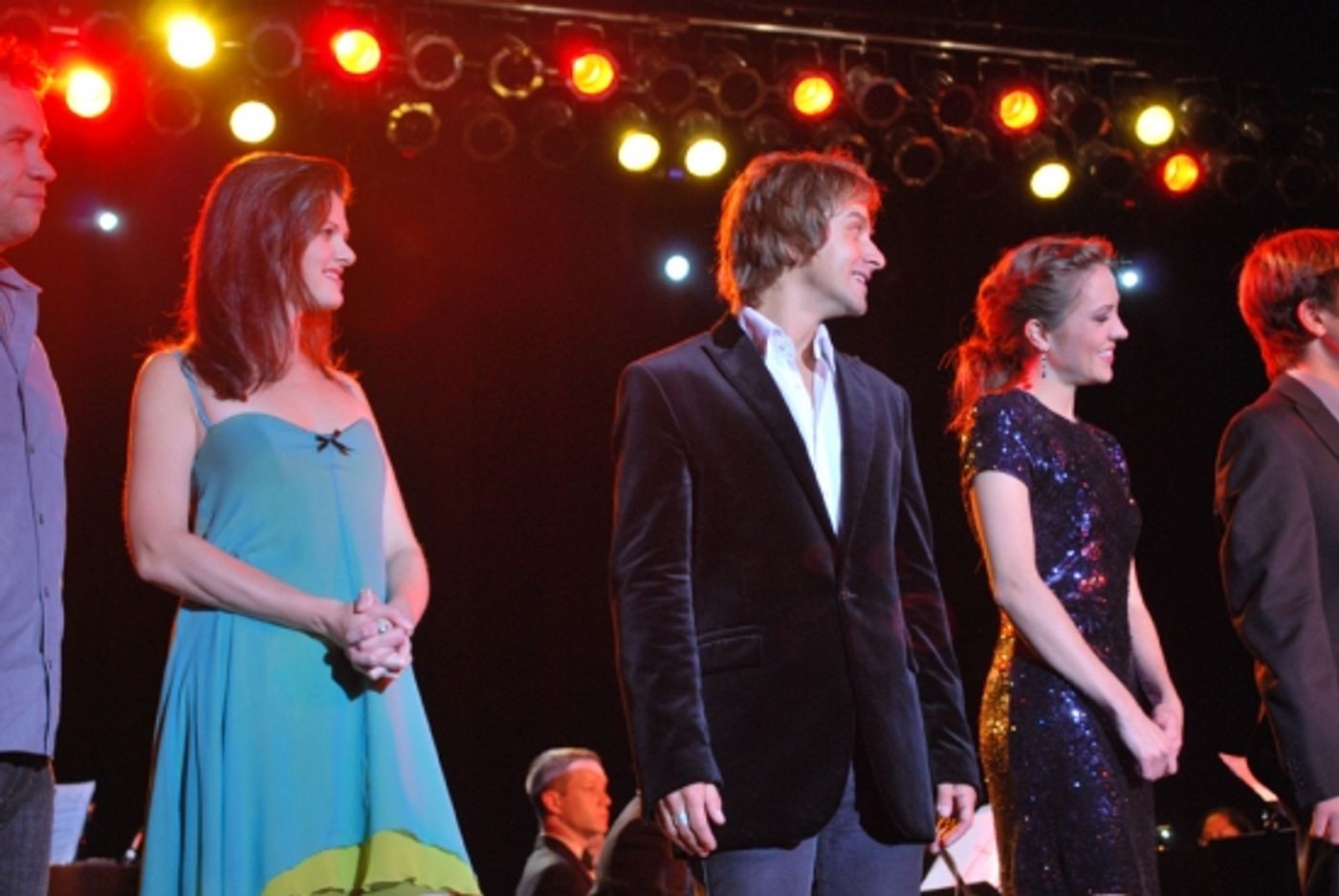 Photo Coverage: 2009 'BROADWAY WISHES' Benefit Concert in O.C.  Image