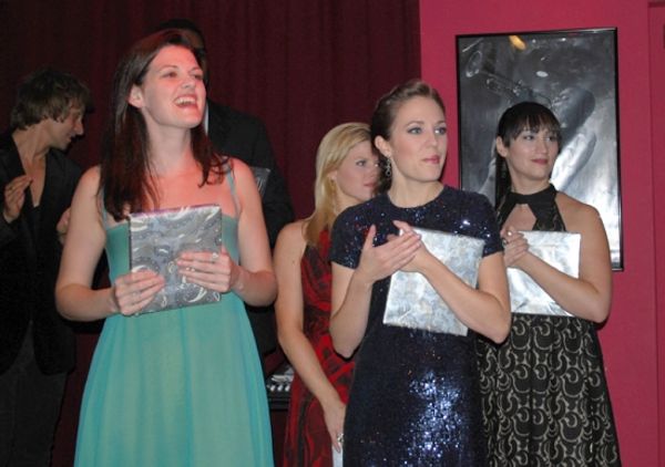 Tim Howar, Kate Shindle, Megan Hilty, Laura Osnes, Eden Espinosa Photo